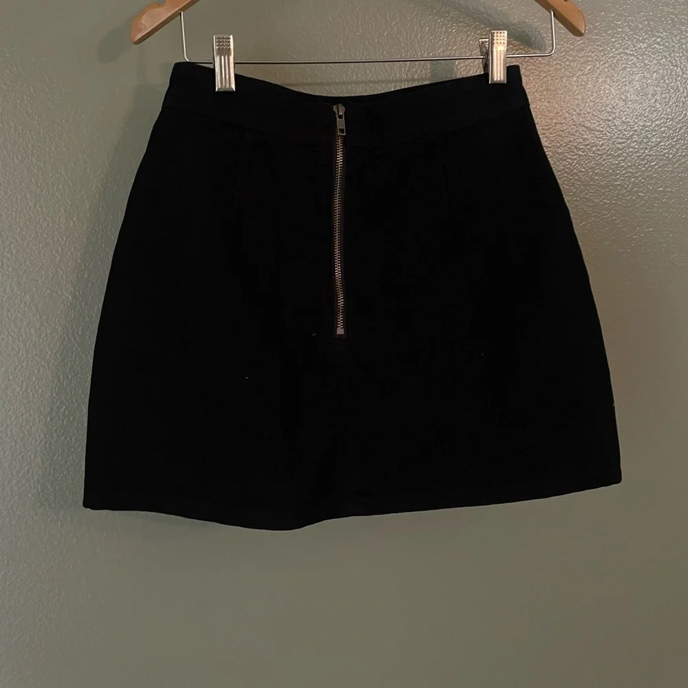 Princess Polly The Lola Mini Skirt Black Lioness NWOT - Picture 2 of 13